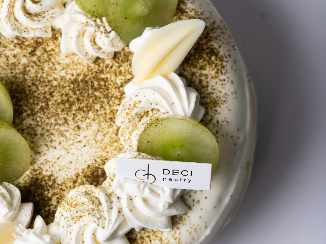 Jasmine Grape Cake